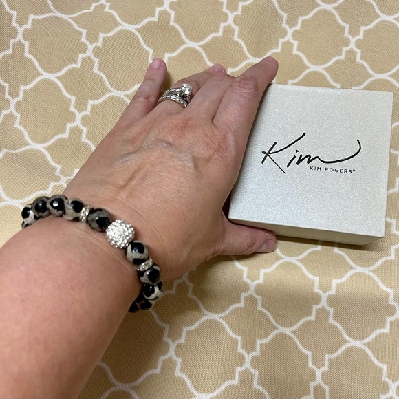 Kim Rogers Bracelet Boxed - Picture 5 of 8